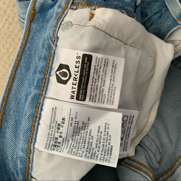 Levi’s denim skirt - Picture 4 of 5